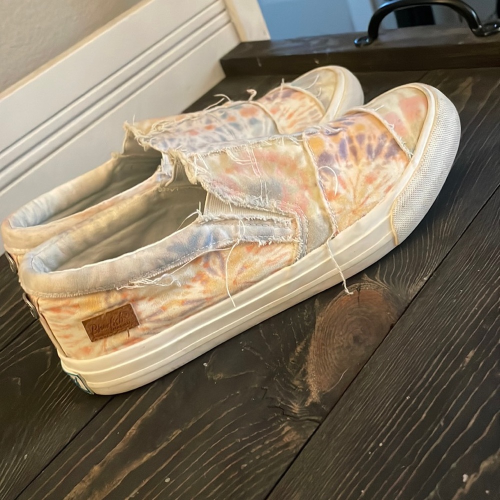 Blowfish slip ons size 8